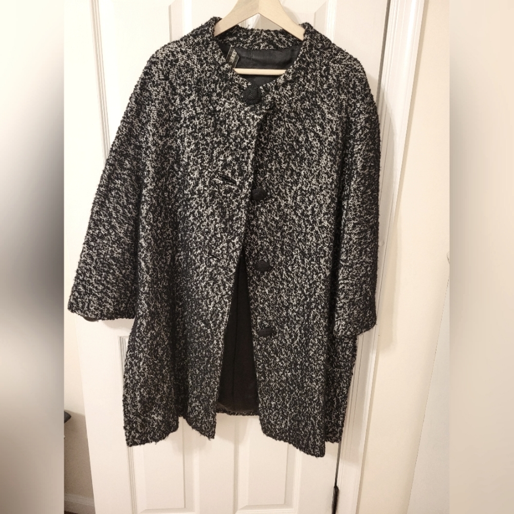Pierre Balmain 4 button vintage women's coat